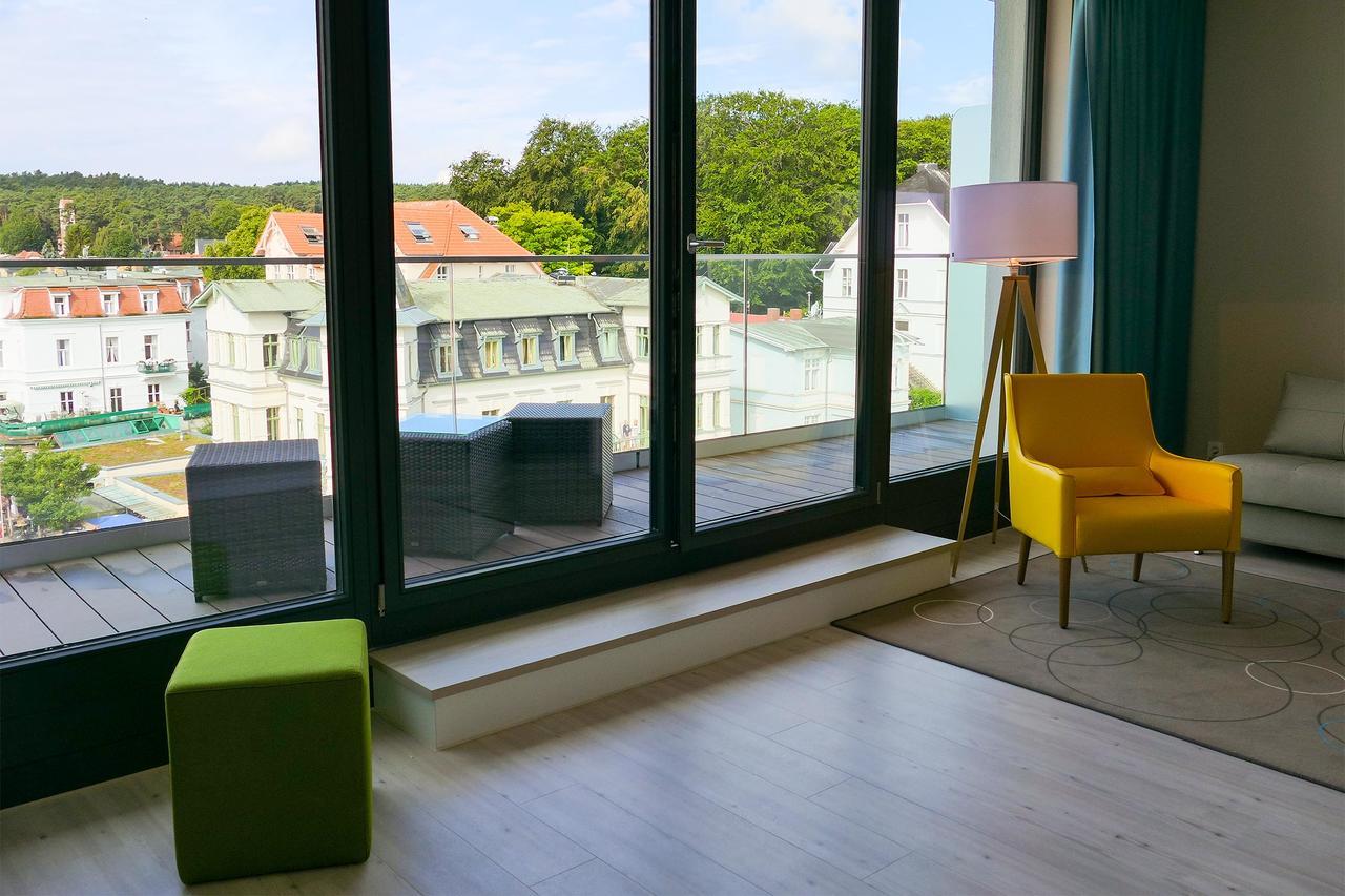 Seetelhotel Kaiserstrand Beachhotel ゼーバート・ヘリングスドルフ エクステリア 写真