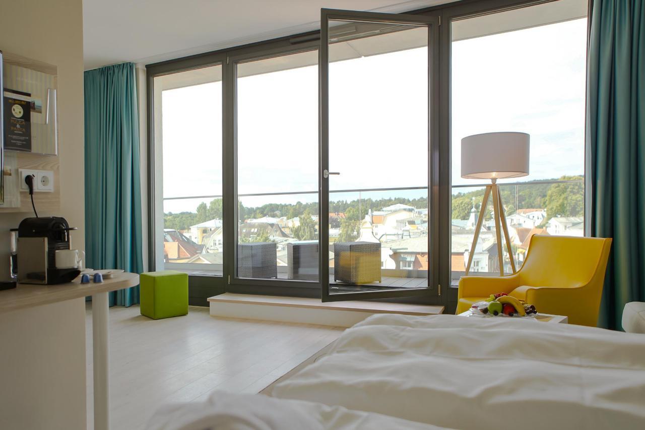 Seetelhotel Kaiserstrand Beachhotel ゼーバート・ヘリングスドルフ エクステリア 写真